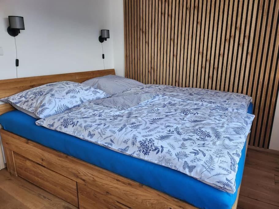Krasny Apartman Refrino V Prirode Železná Ruda Eksteriør bilde